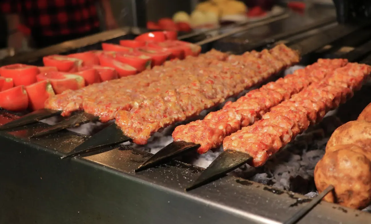 Adana Kebap Tarifi - Adana Kebap Nasıl Yapılır?