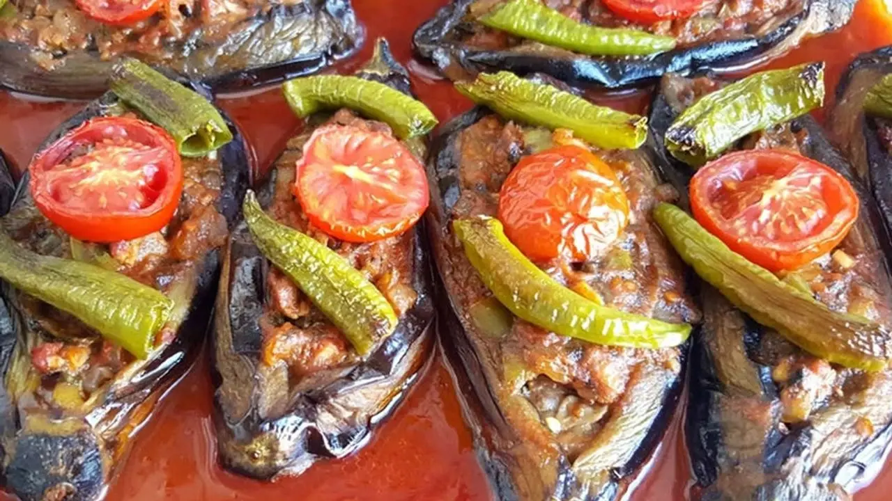 Karnıyarık Tarifi - Karnıyarık Nasıl Yapılır?
